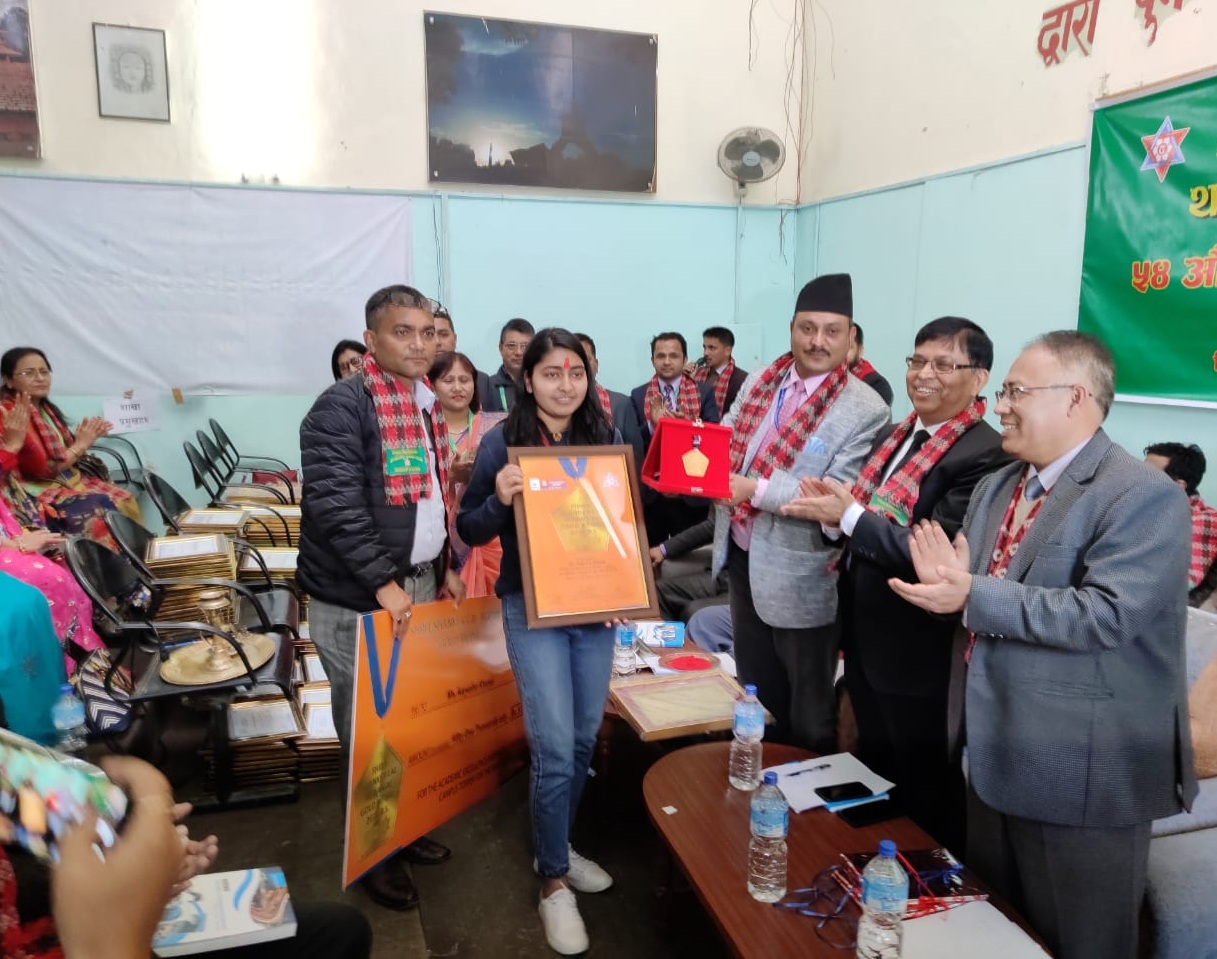 जगदम्बा स्टिल्सद्वारा थापाथलीका विद्यार्थीलाई सम्मान