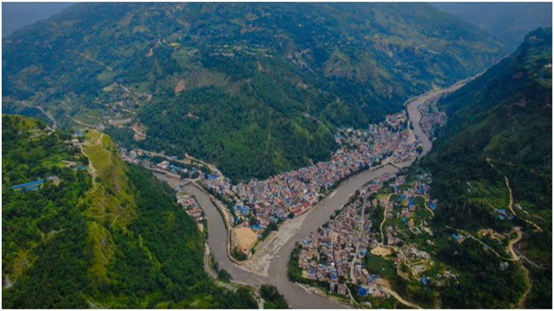 प्राकृतिक सौन्दर्यले मनोरम रहेको बेनीबजार, खस्किदै व्यापार व्यवसाय