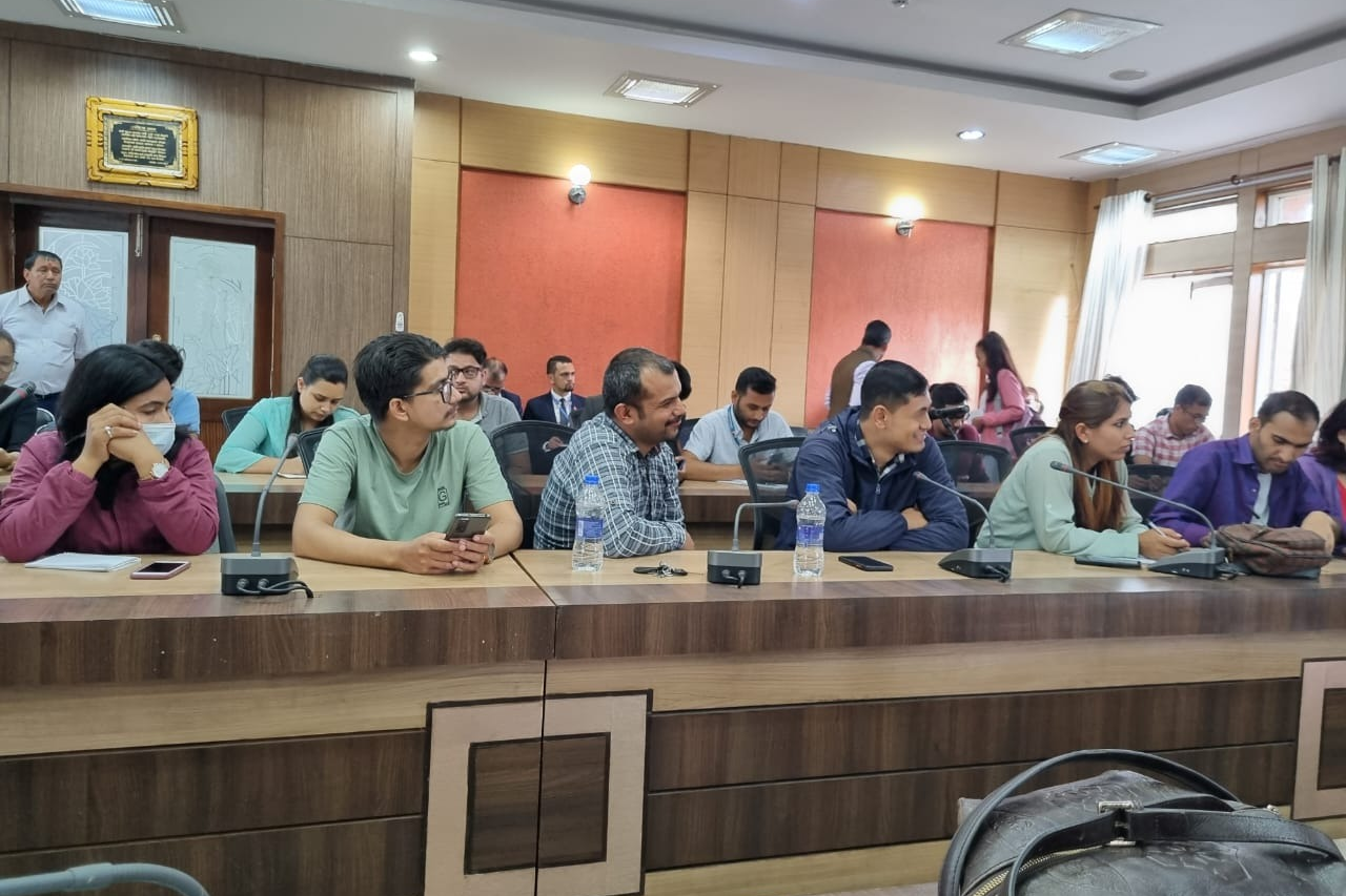 ग्यासको दुई थरी मूल्य कायम गर्ने आयल निगमको तयारी