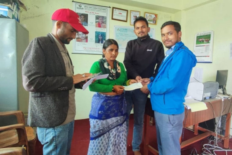युनियन लाइफद्धारा २ लाख ३२ हजार मृत्यु बीमा दाबी रकम भुक्तानी
