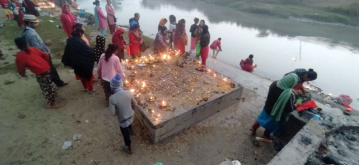 शतबिज छर्दै