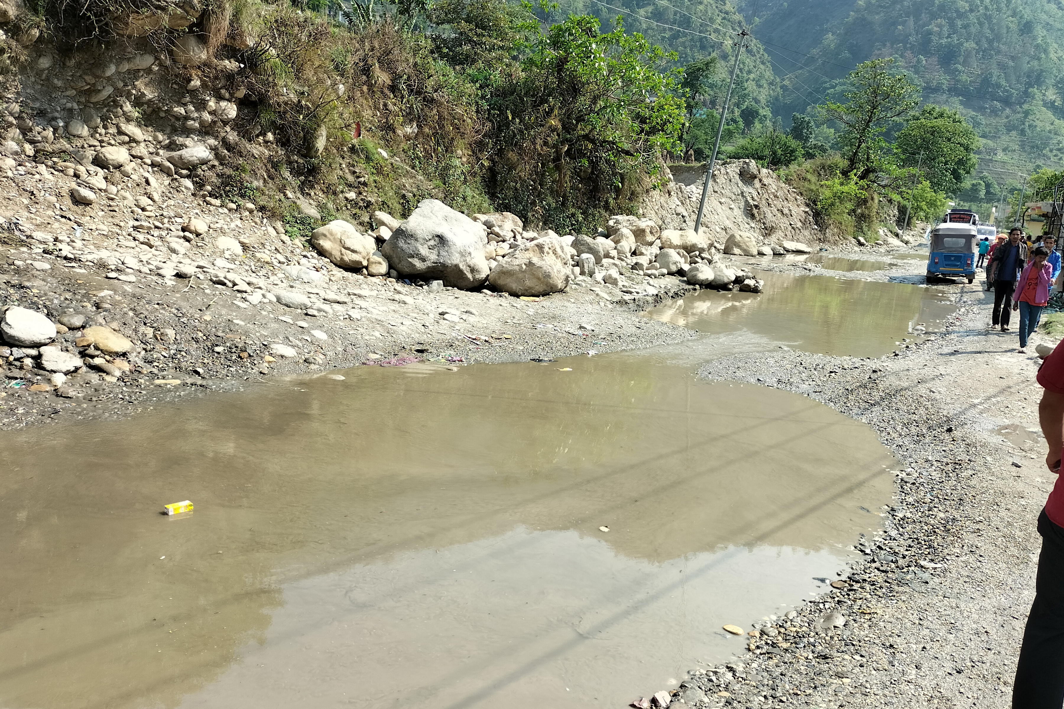 खाल्डाखुल्डी सडक
