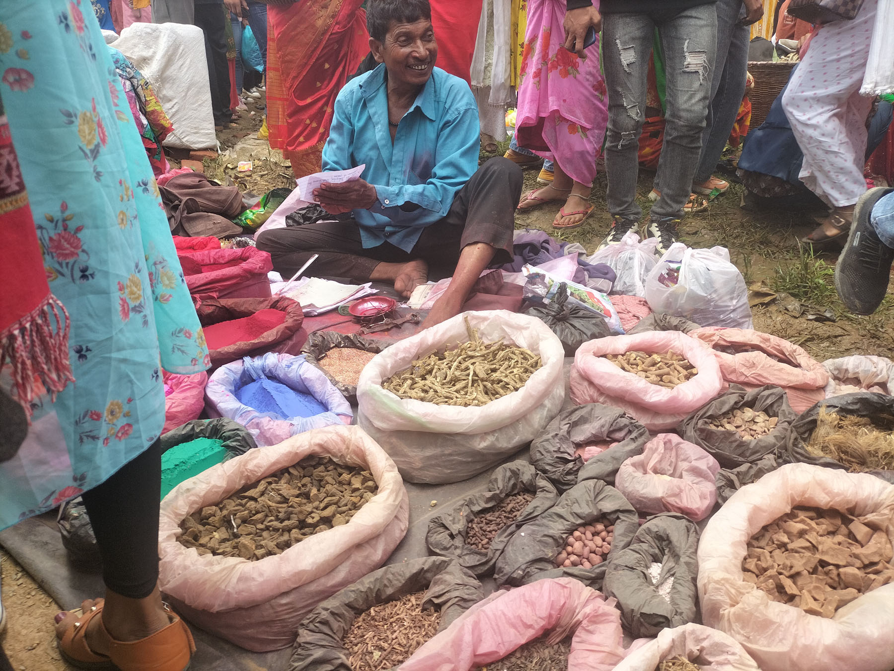 जडिबुटी बिक्री गरिँदै