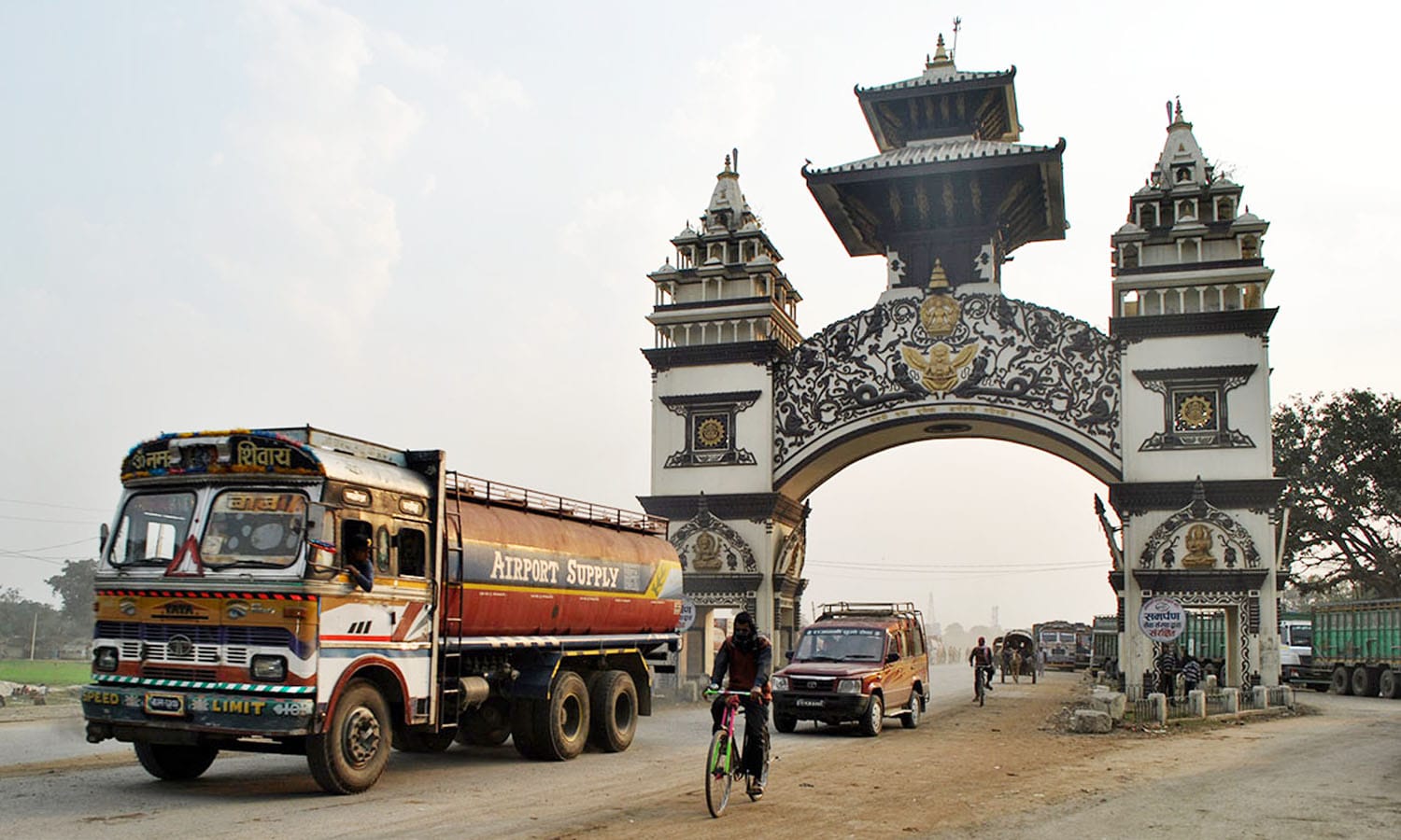 कोरोनाको कहर : सवारी साधन आयातमा कमी, राजस्व प्रभावित