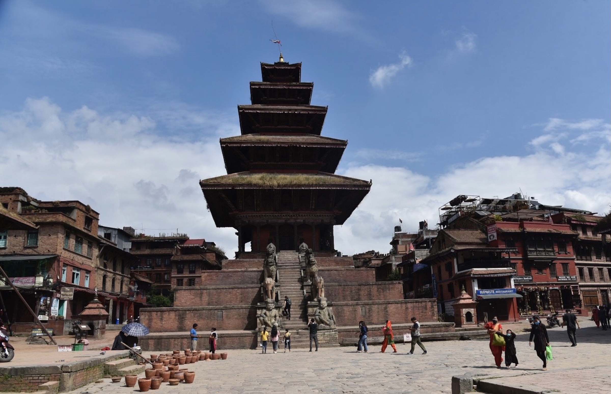 न्यातपोल मन्दिर