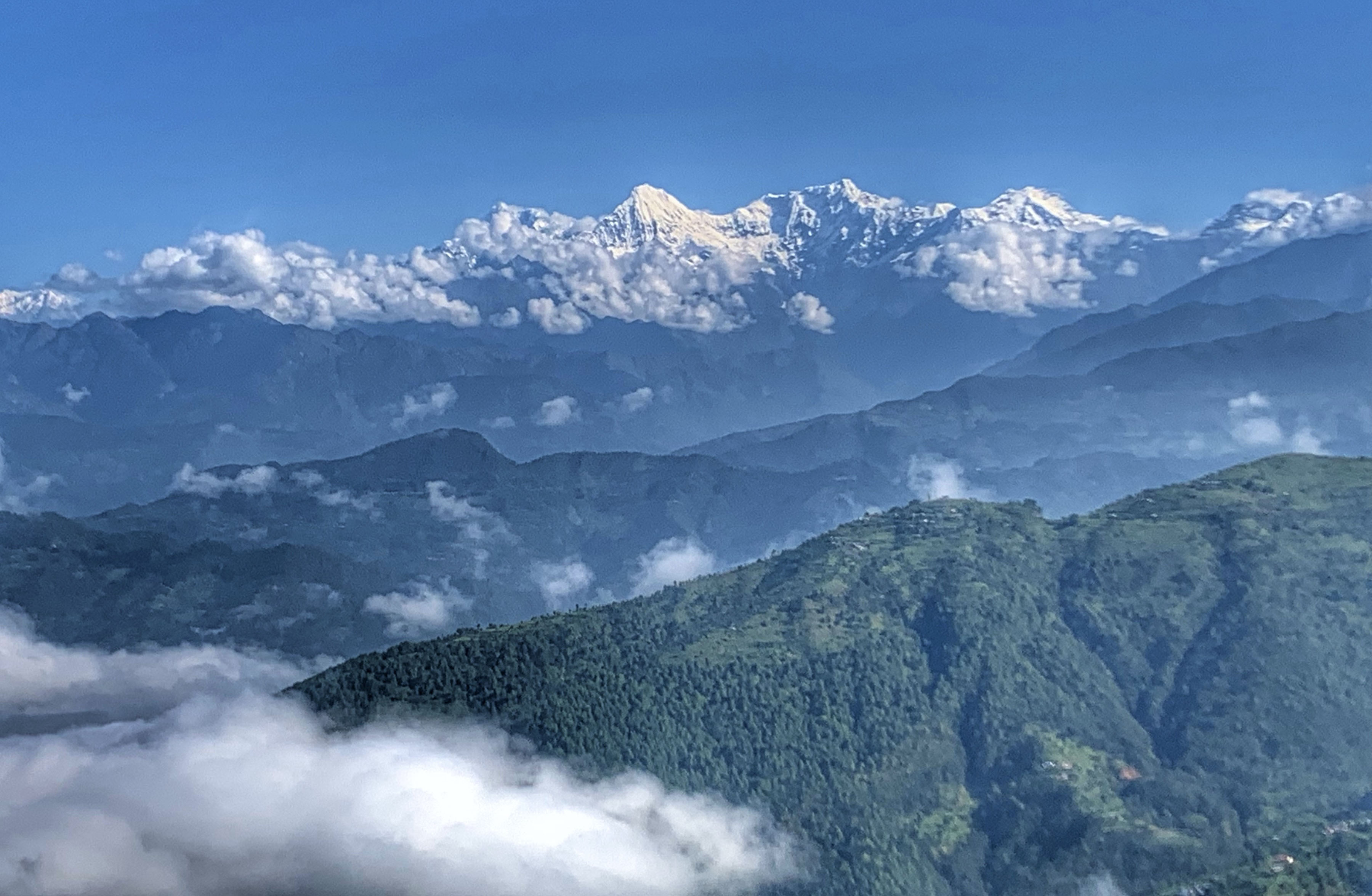 गणेश हिमाल