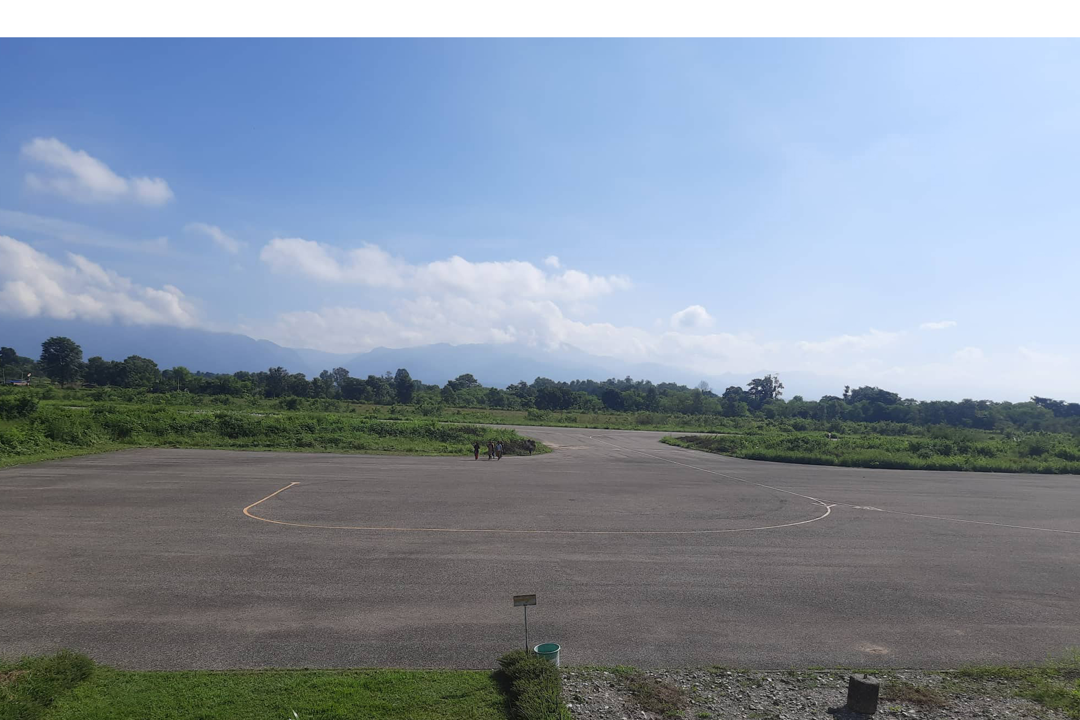 उडान घटेपछि सुनसान एयरपोर्ट