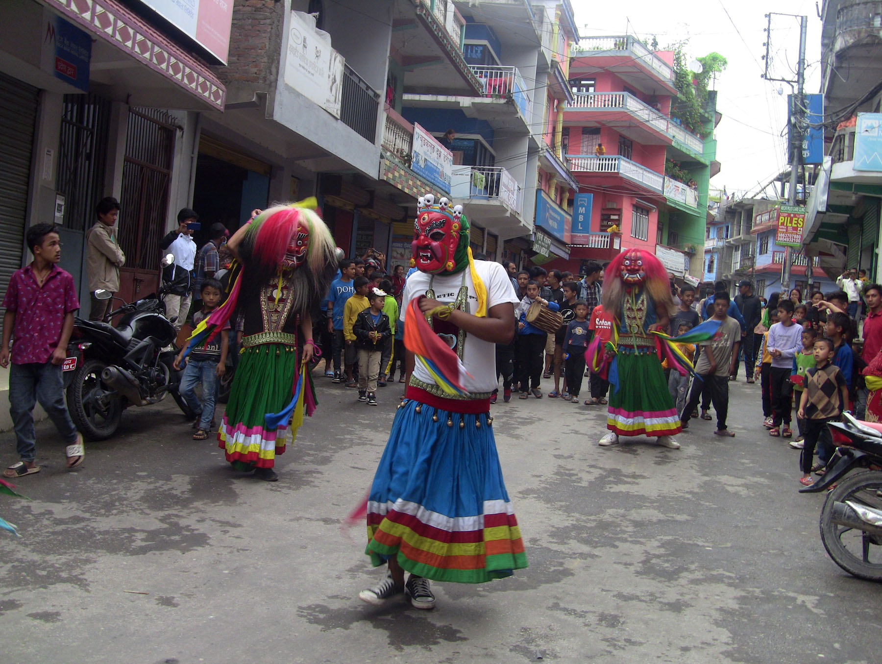लाखे नाच
