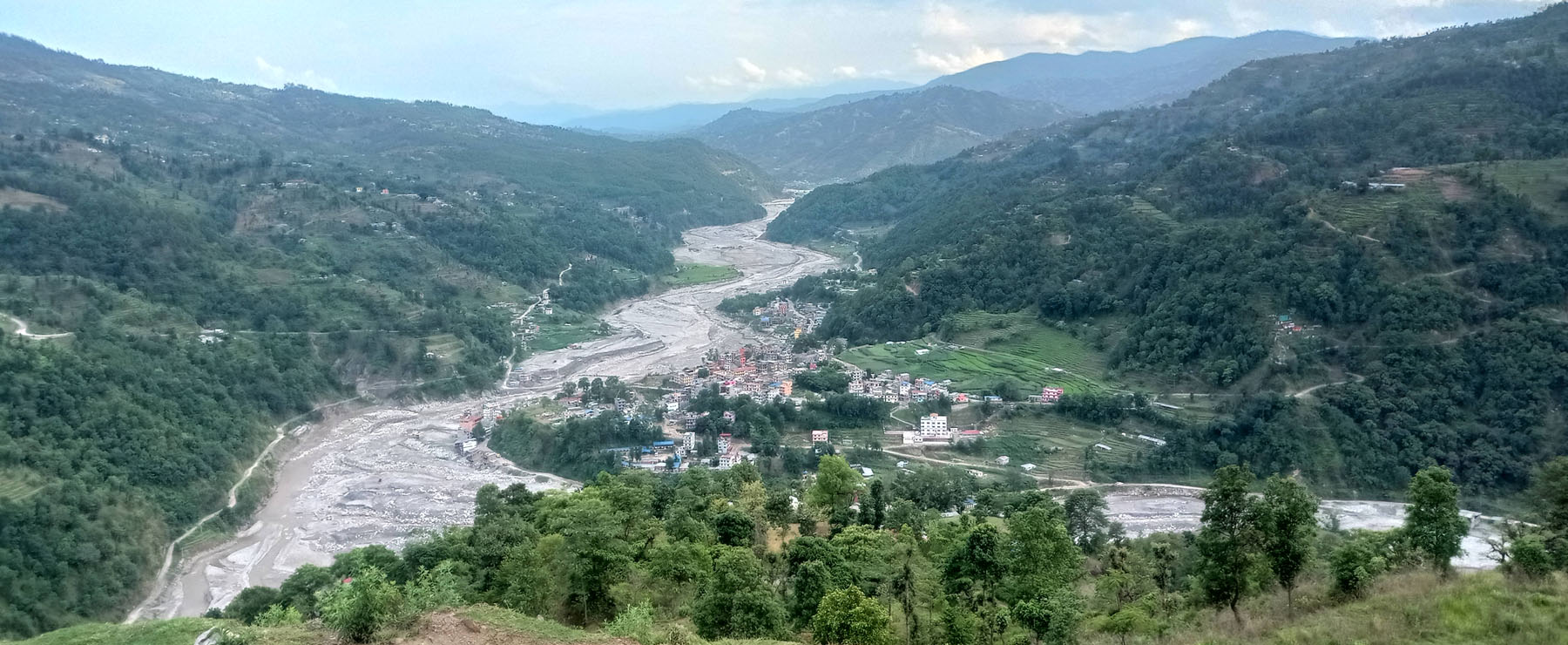 क्षति पु¥याएको मेलम्ची बजार