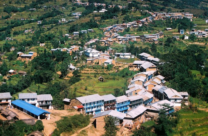 यसरी मुहार फेरिँदै छ दिक्तेल बजारको