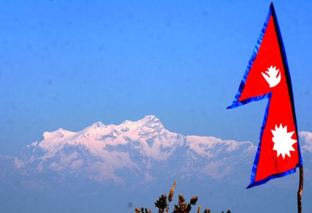 सबैभन्दा ठूलो राष्ट्रिय झण्डा  राखिँदै