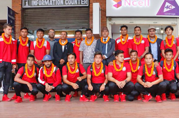 नेपाली फुटबल टोली स्वदेश फर्कियो