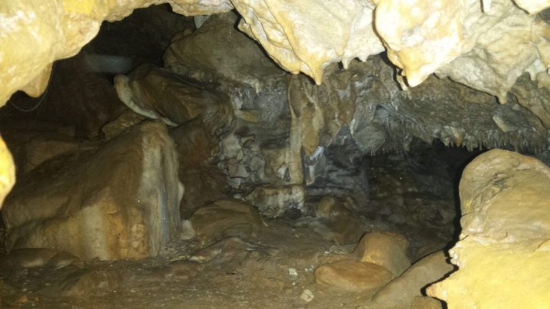 ओझेलमा पाल्पाको अनौठो गुफा