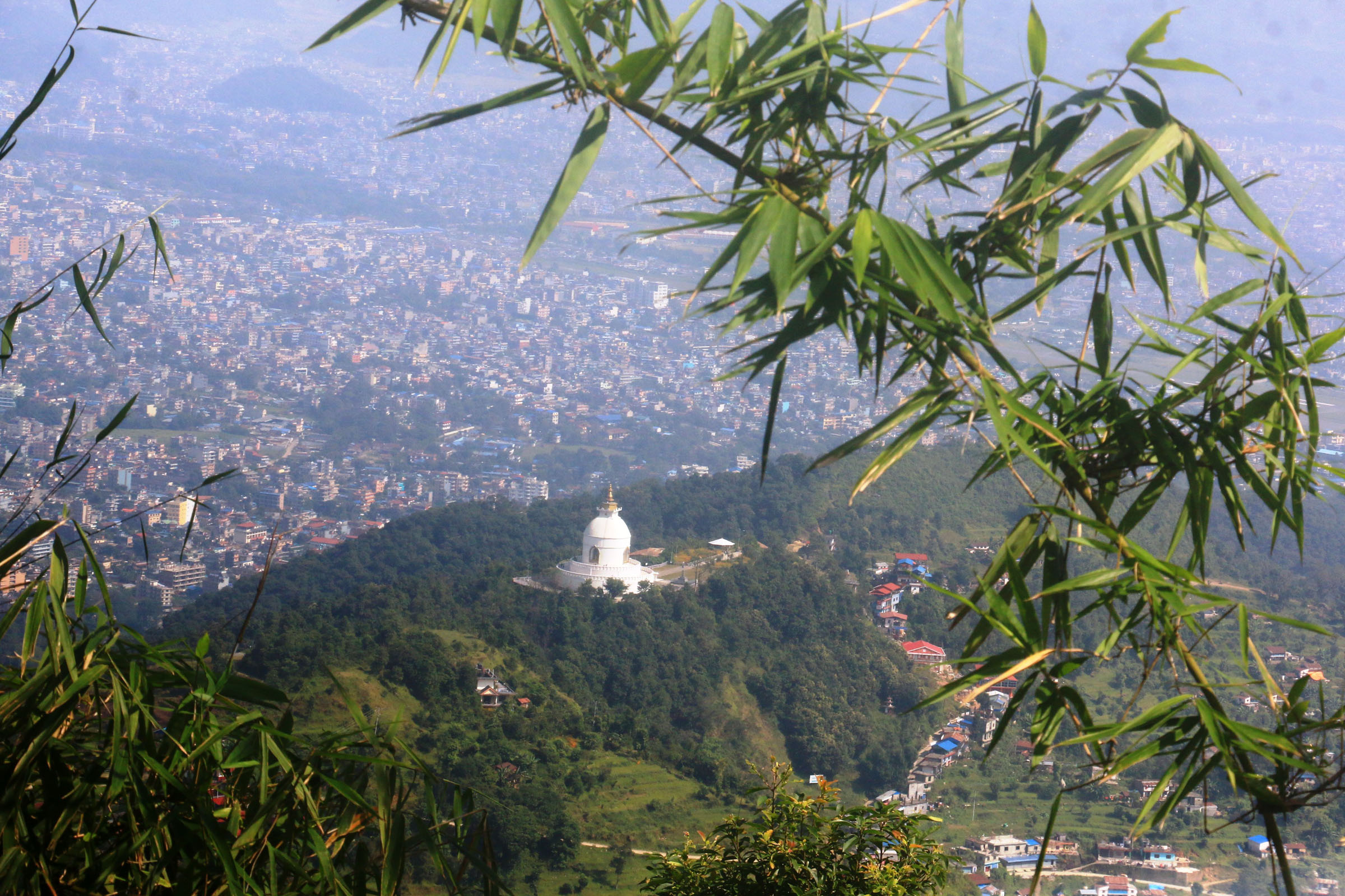 शिवमूर्ति परिसरबाट देखिएको शान्तिस्तुपा