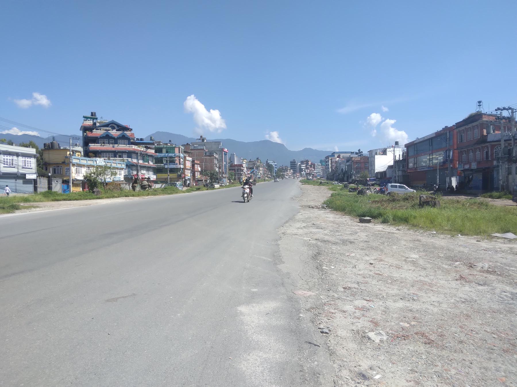 दसैँका थक्रपथ सुनसान