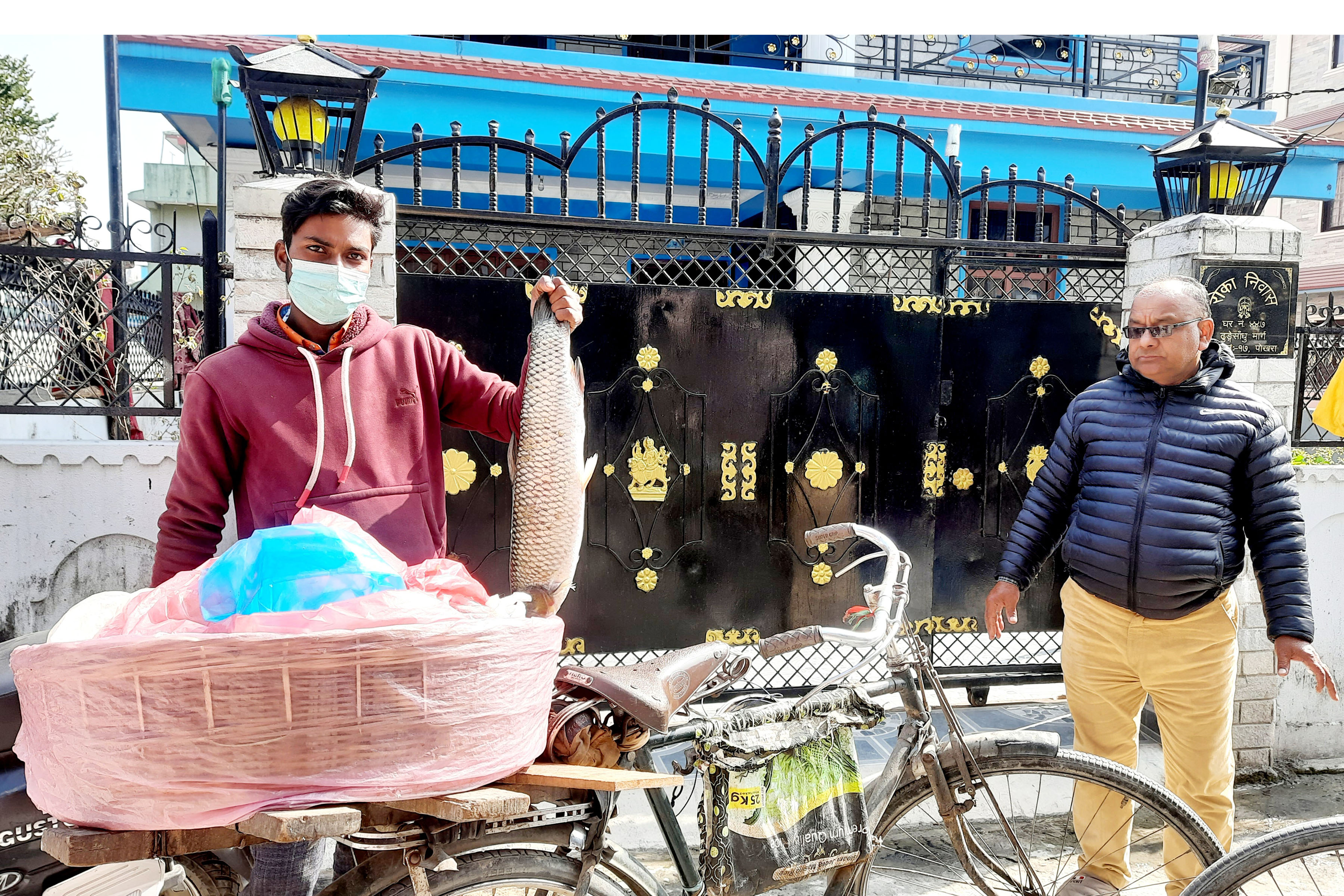 माछा व्यापारी, प्रतिकेजी ७०० मा बिक्री