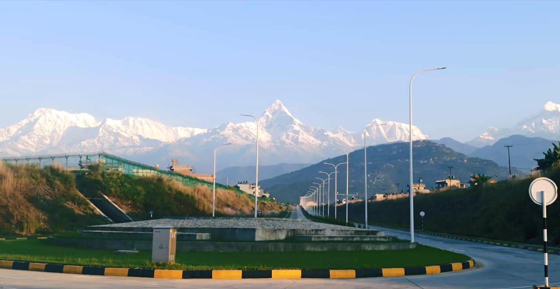 माछापुच्छ्रे हिमाल