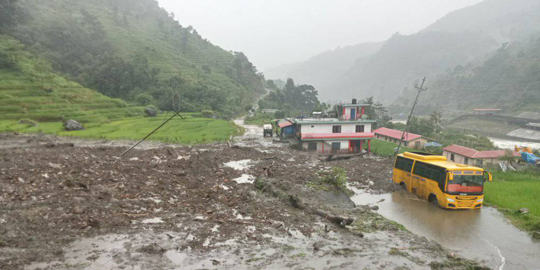 पहिराका कारणले जोखिमग्रस्त घर