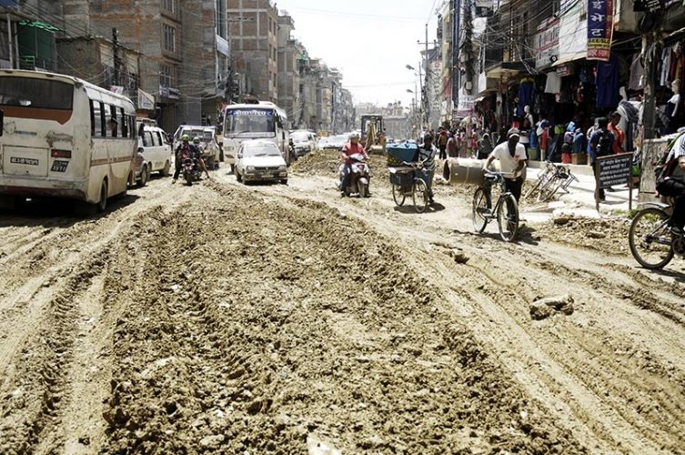 सर्वोच्चको आदेशविपरीत सडक विस्तार नगर्न माग