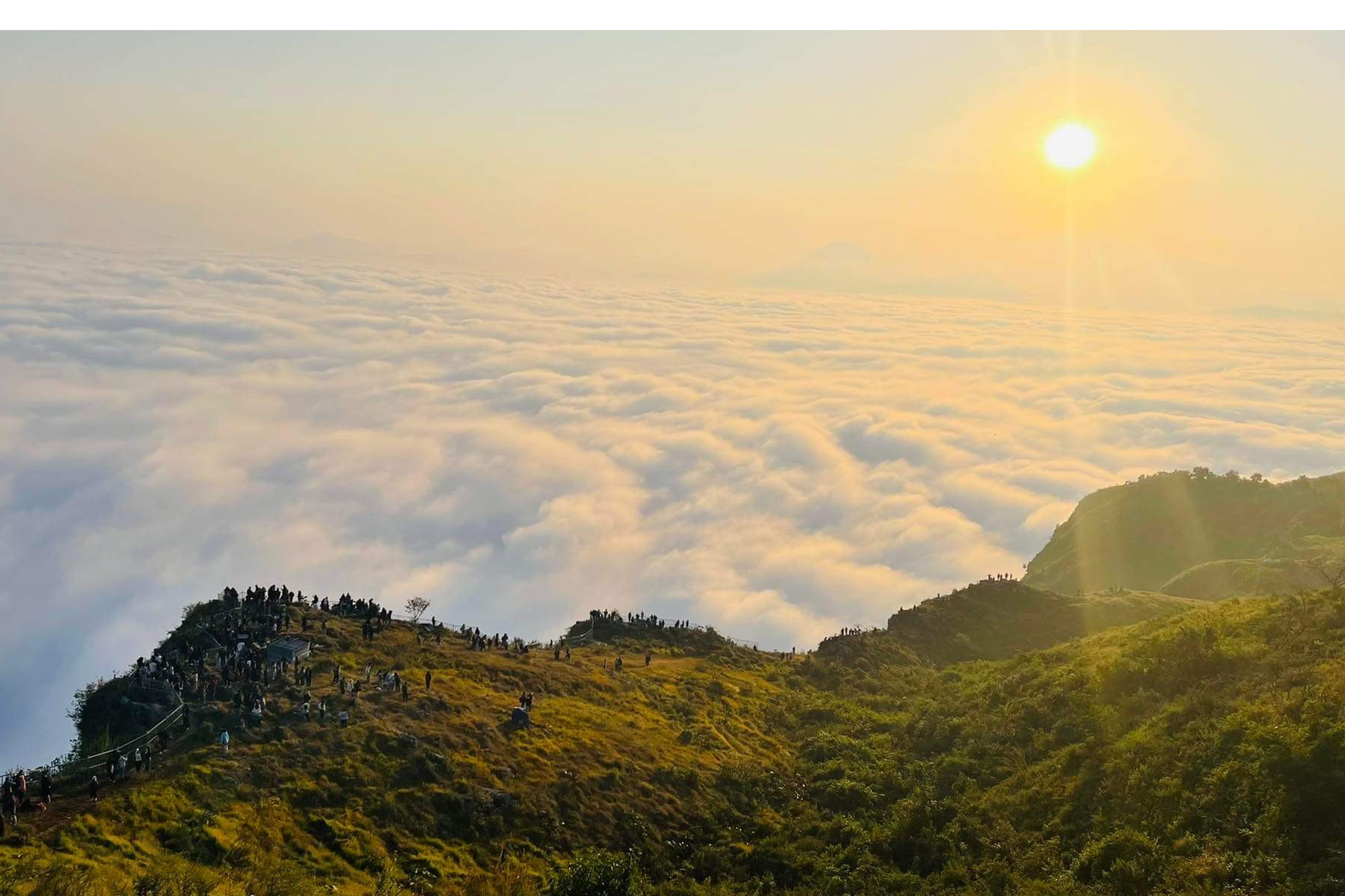 मानुङकोटमा आन्तरिक पर्यटक