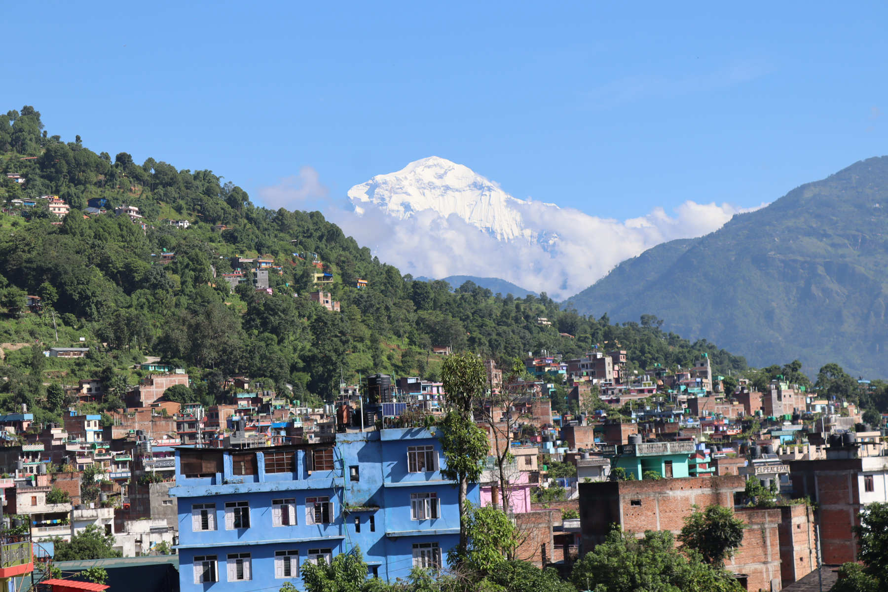 खुलेको धौलागिरी हिमाल