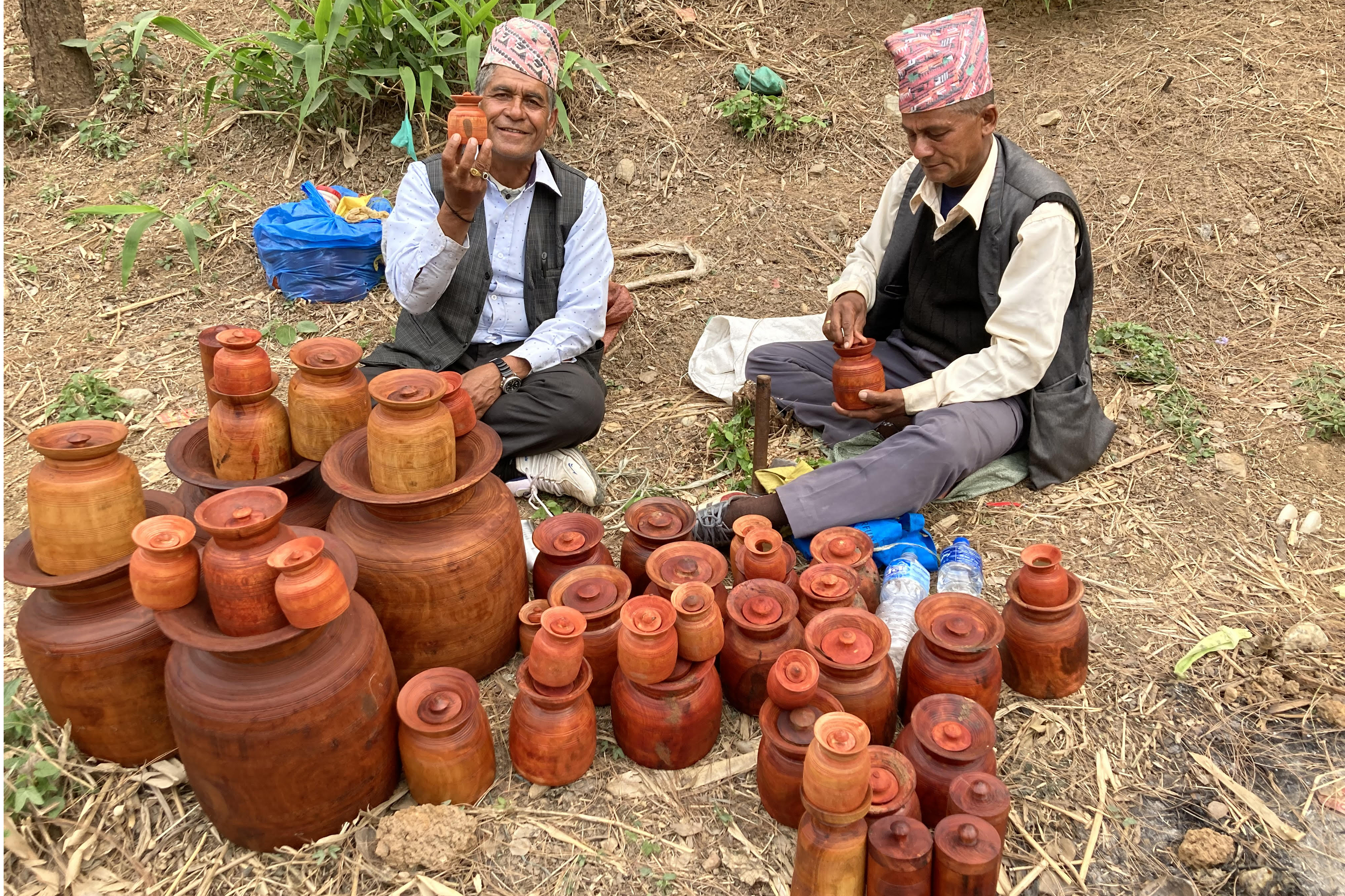 मेलामा ठेकी व्यापार