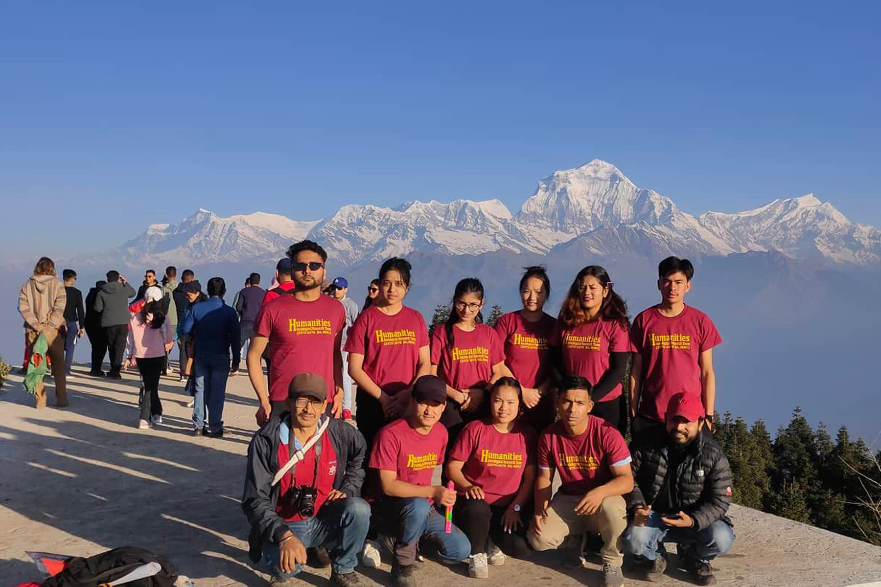 पुनहिलमा पर्यटक