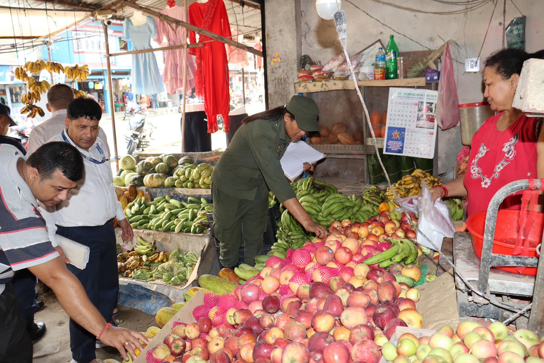 अनुगमन गर्दै महानगरको टोली
