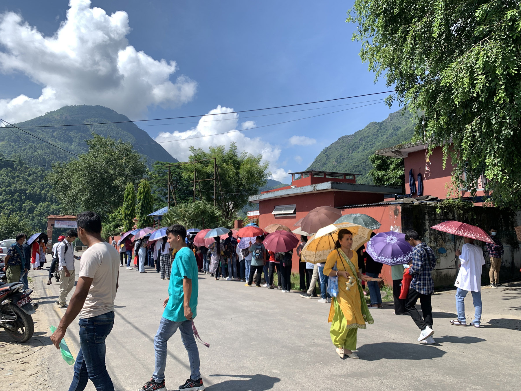 सेवाग्राहीको लामबद्ध