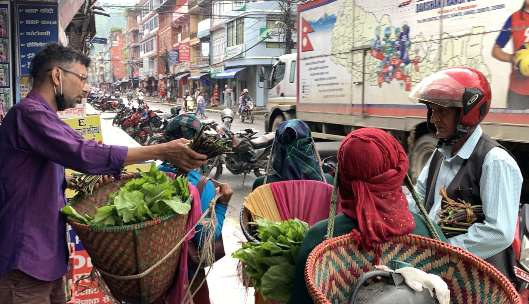 तरकारी किन्दै