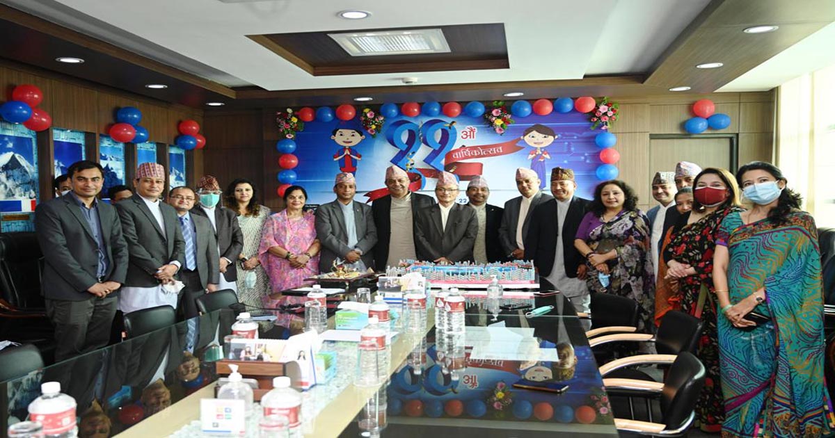 मेगा बैंक १२औं वर्षमा प्रवेश, सिन्धुपाल्चोक र मनाङका बाढी–पहिरो पीडितलाई १२ लाख सहयोग