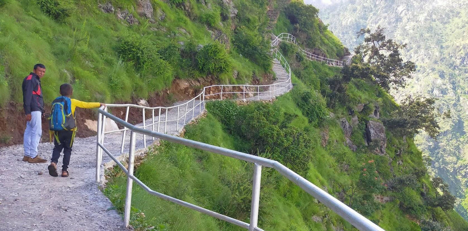 पचालझरना जाने पदमार्ग