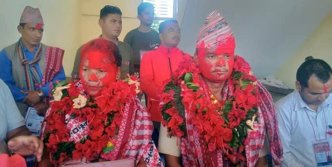 घोडाघोडीका नवनिर्वाचित नगरप्रमुख र उपप्रमुख