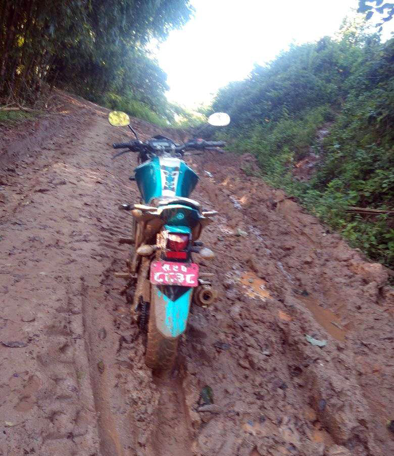 ग्रामीण सडकको दुरावस्था