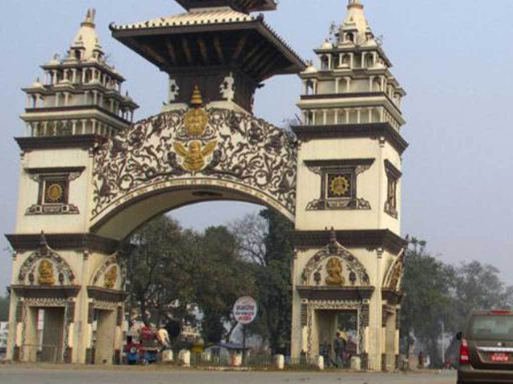 ६ महिनामा विरगञ्ज नाकाबाट रु.५५ अर्ब ८३ करोड बढीको वस्तु बाहिरियो, राजस्व संकलनमा पनि ३२ अर्बले बढ्यो