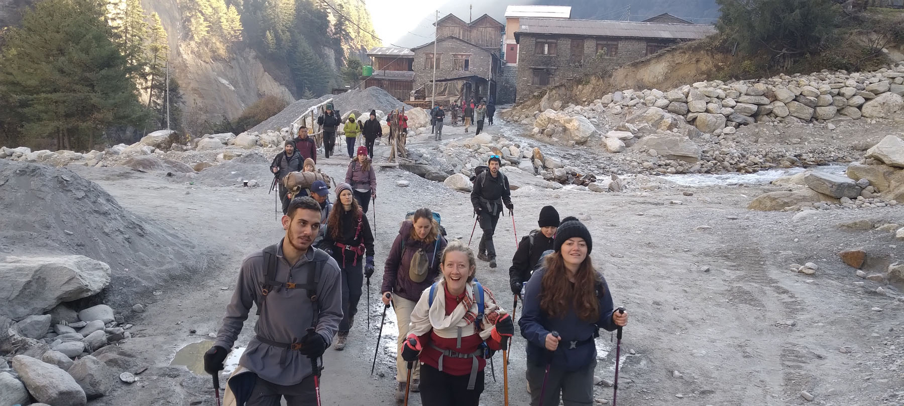 अन्नपूर्ण पदयात्रामा बढे विदेशी पर्यटक