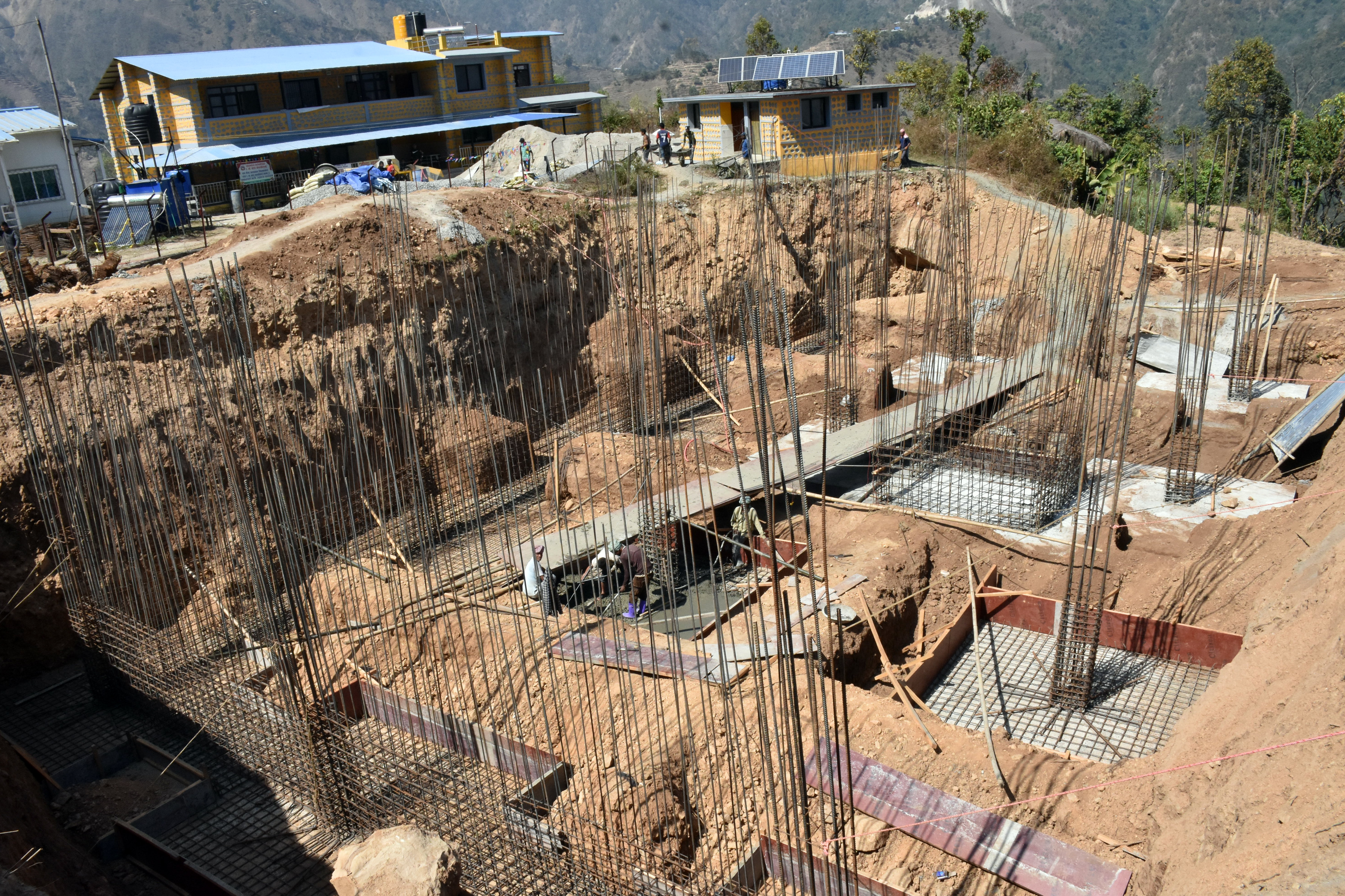 ११ करोड एक लाखको लागतमा निर्माणाधीन हस्पिटल