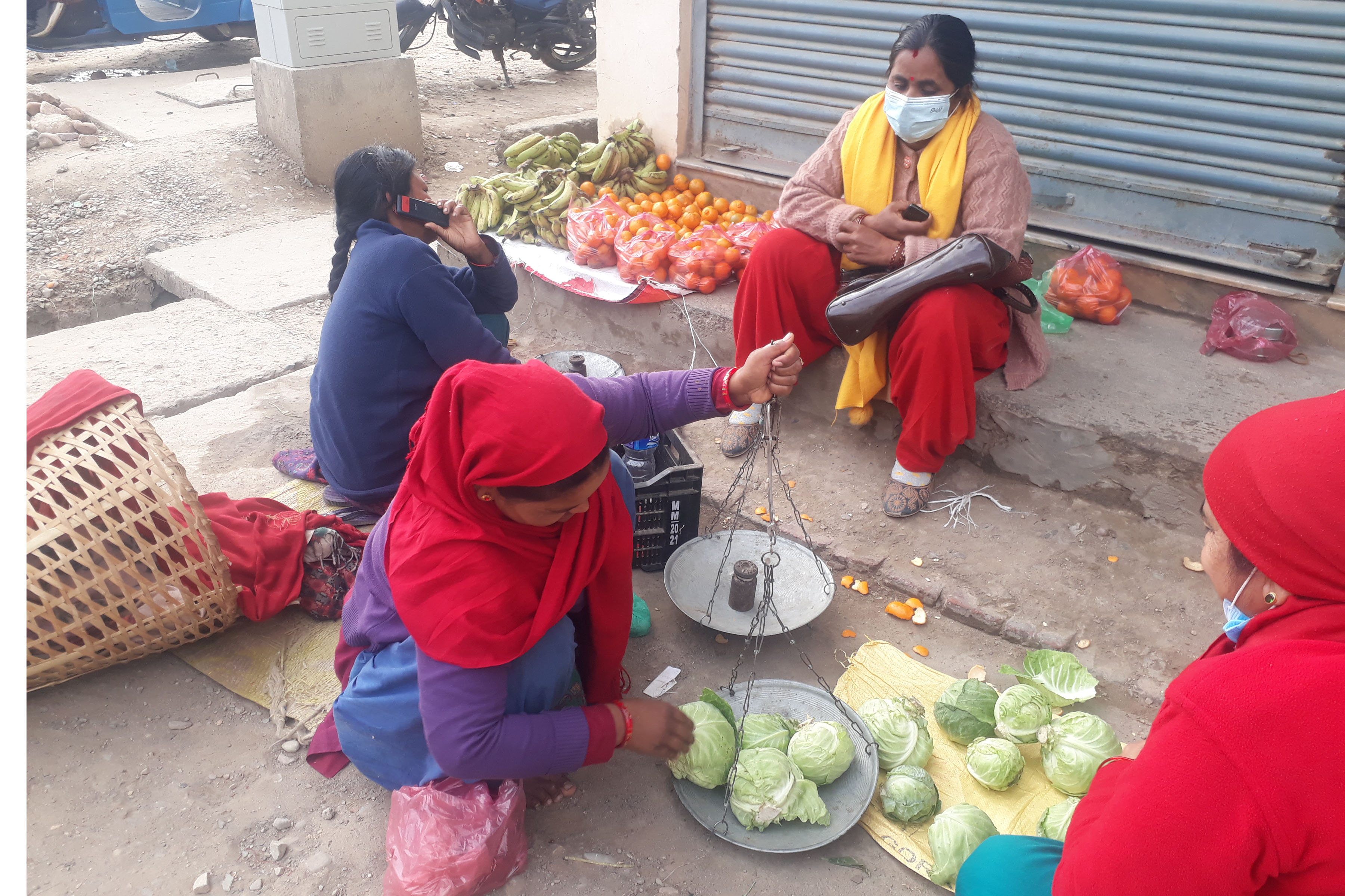 तरकारी बिक्री गरिँदै