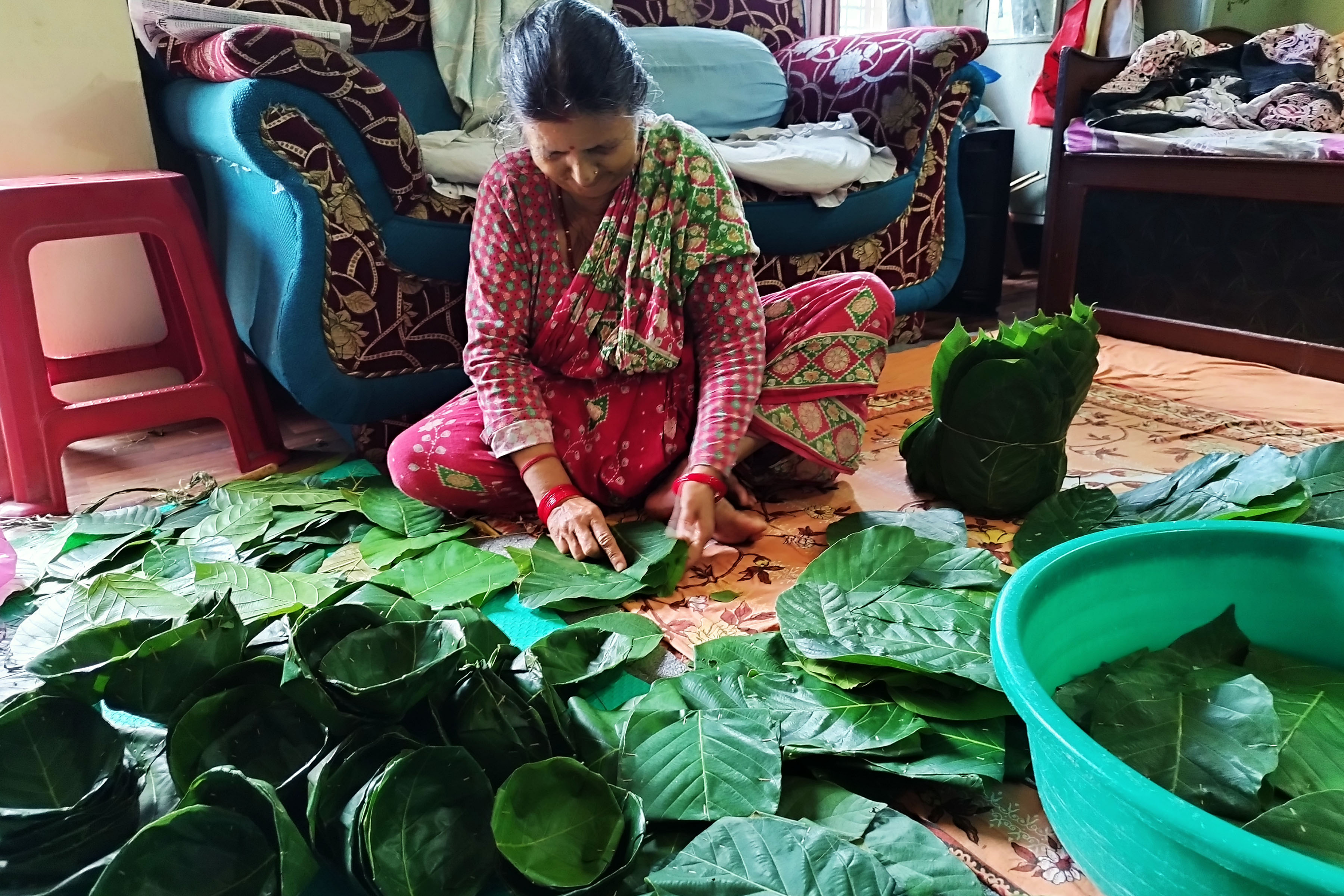 दुना टपरी गाँस्दै