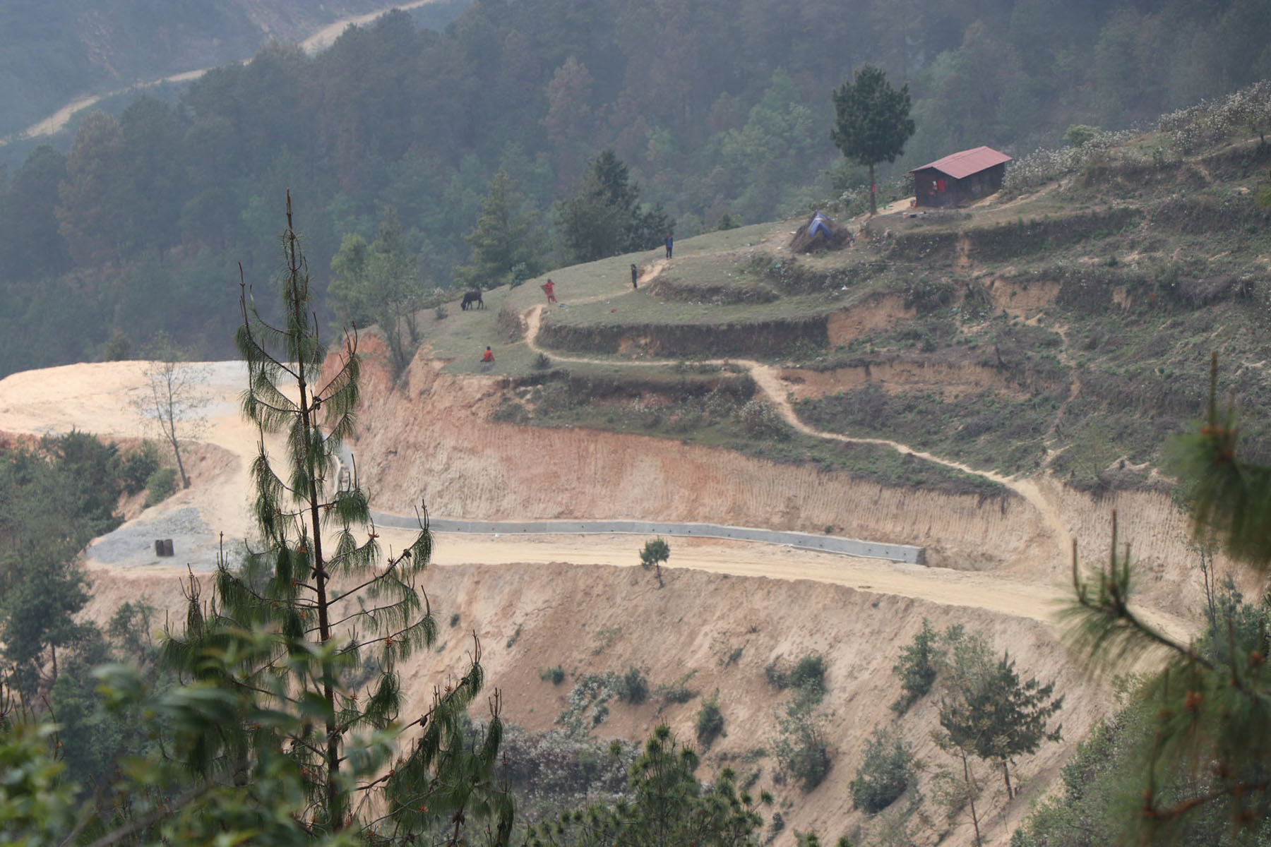 गढी जाने निर्माणाधिन सडक