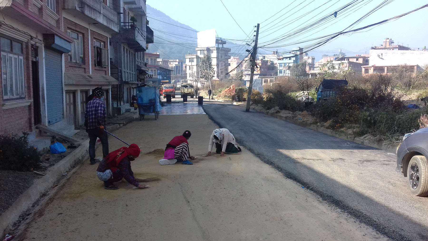 पक्की सडक बनाउने तयारी
