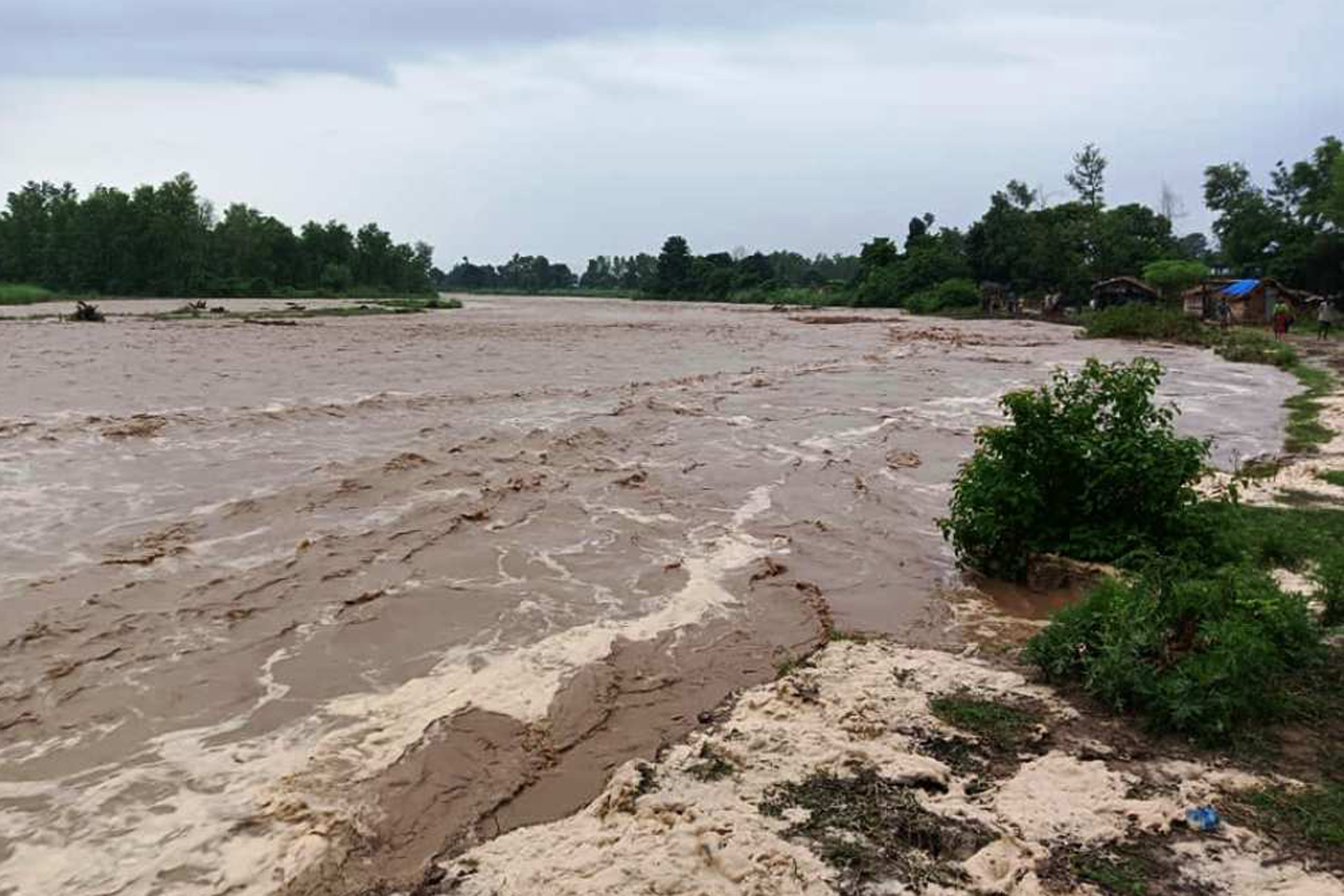 चौधर नदीमा आएको बाढी