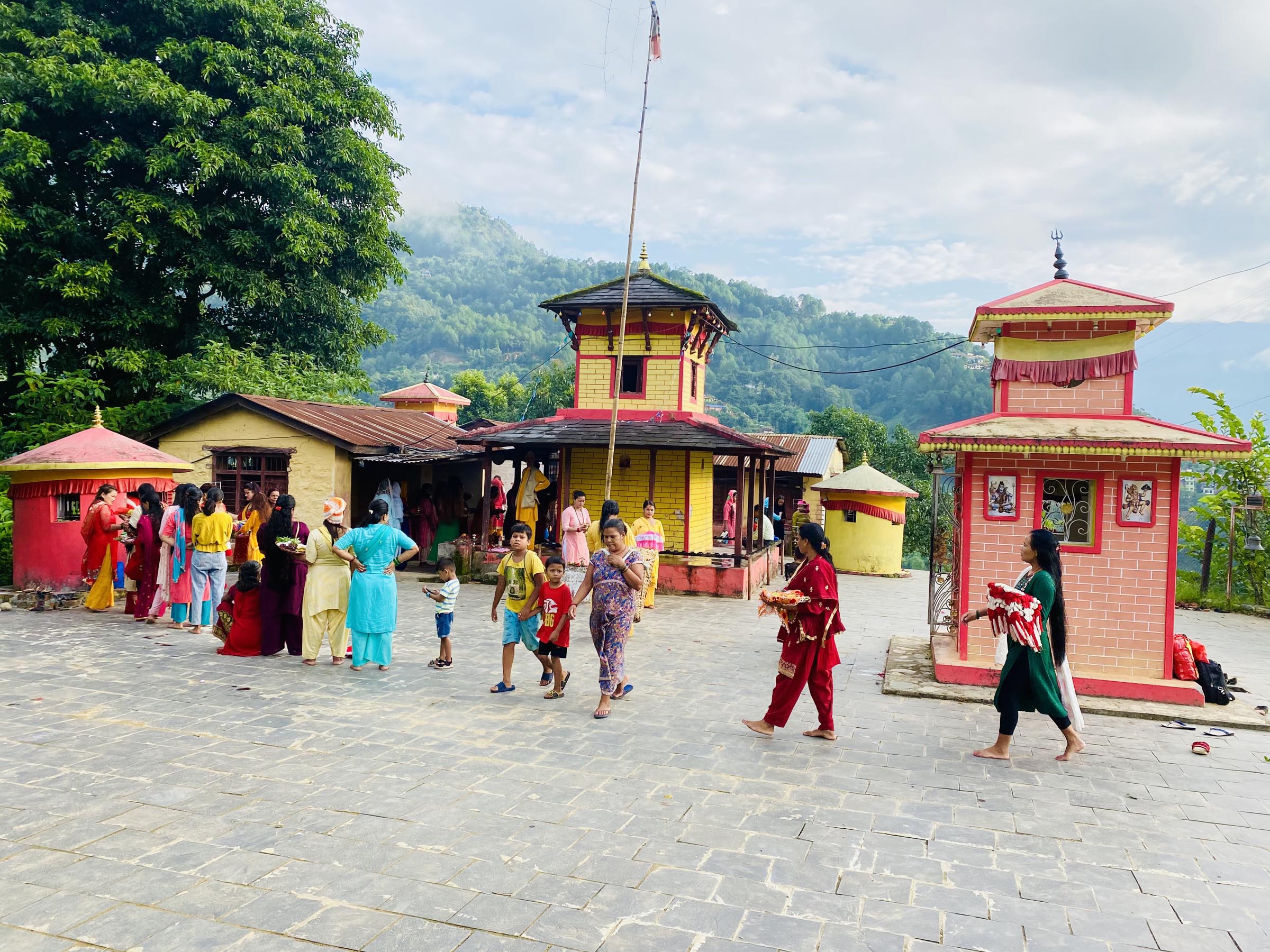 शिवालयमा चहलपहल