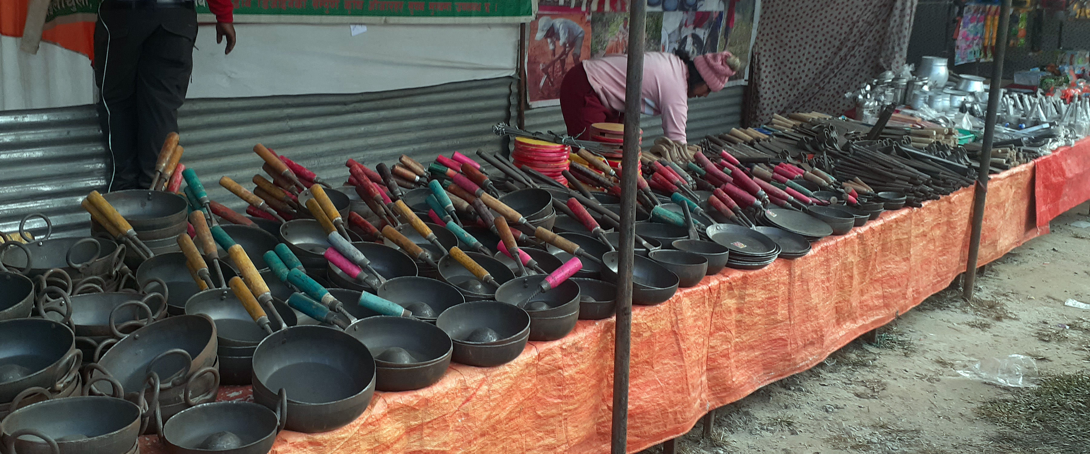 बिक्रीमा राखिएका कृषि औजार