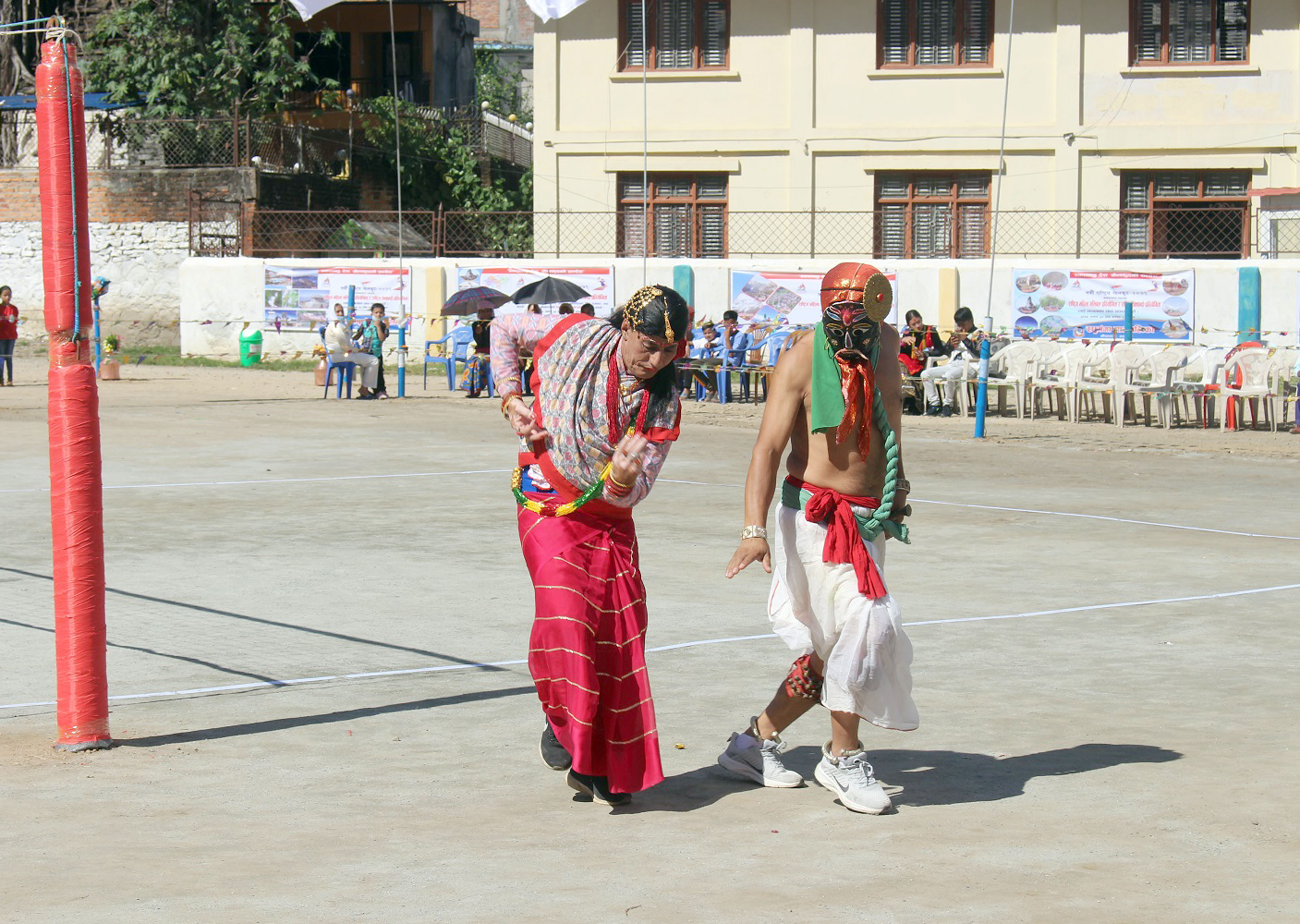 नागा नागिनी नृत्य प्रस्तुत