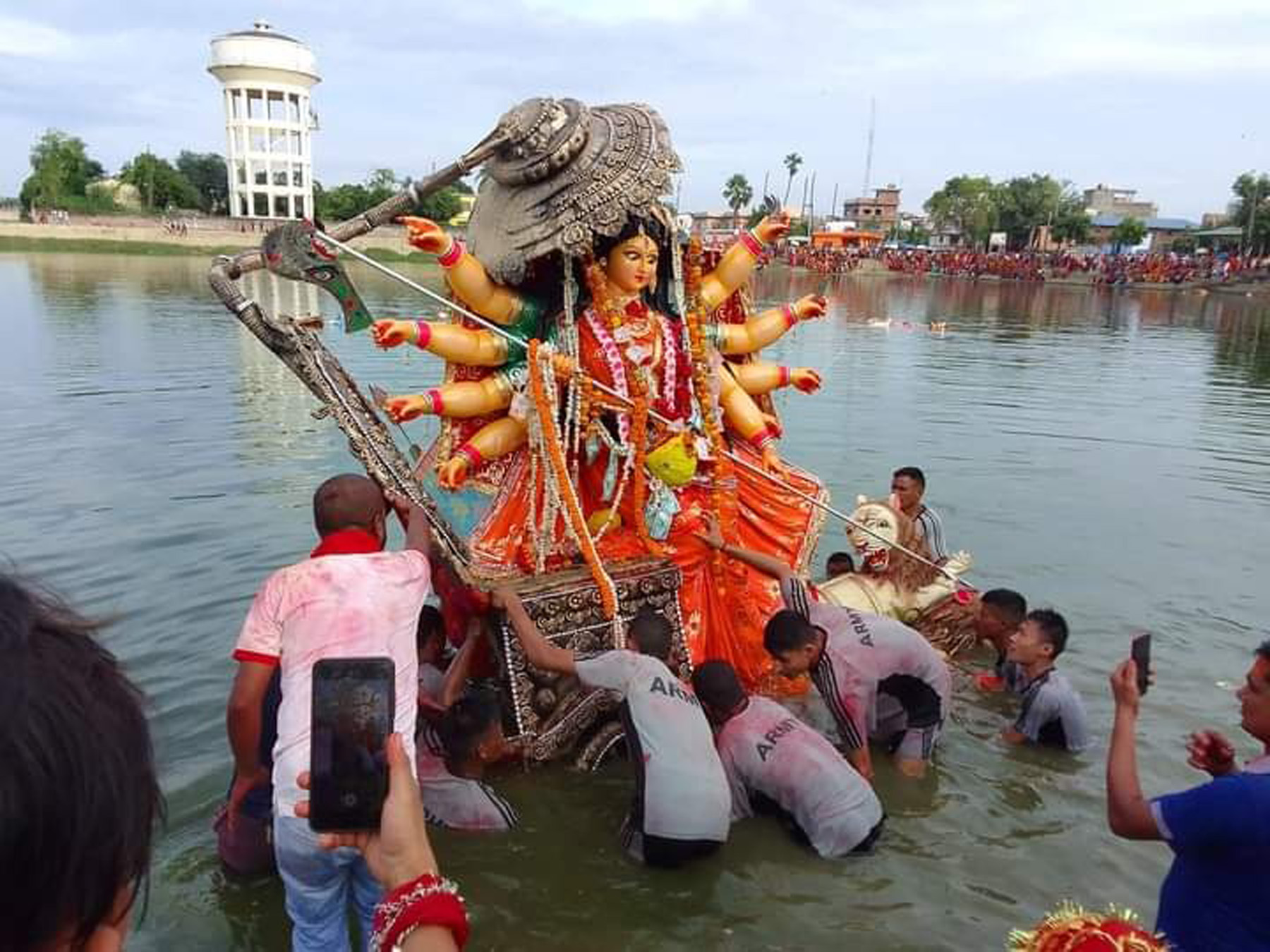 दुर्गा भवानीको प्रतिमा विसर्जन