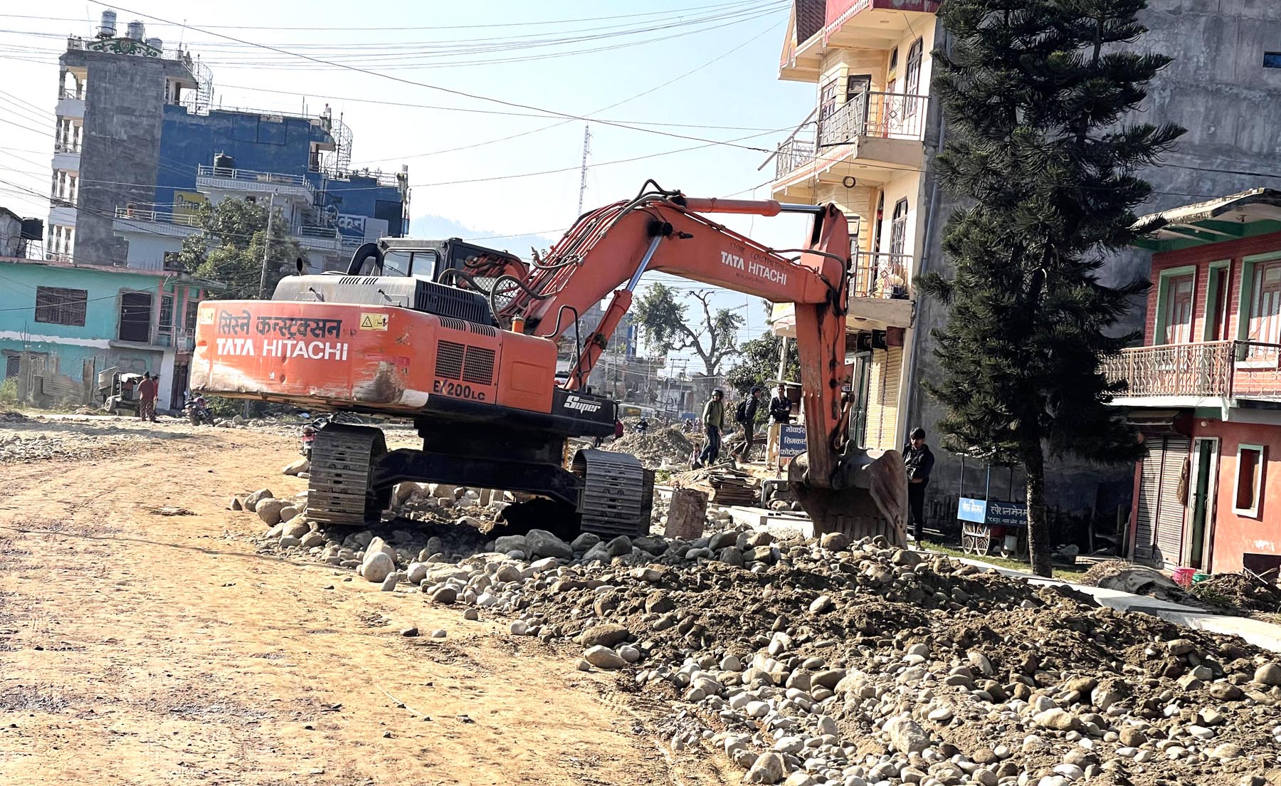 सात वर्ष अलपत्र परेको सडक स्तरोन्नति गर्दै