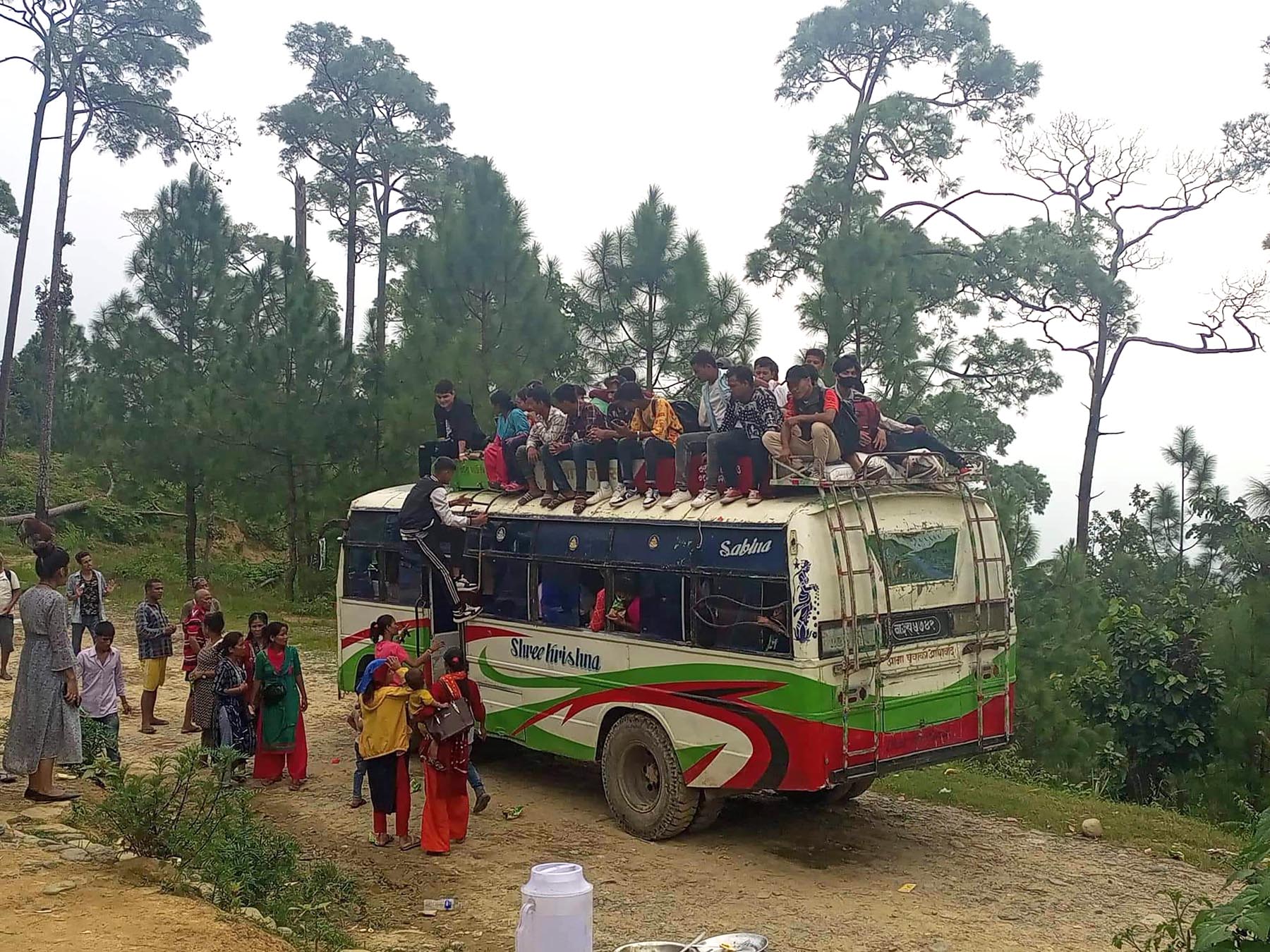 बाध्यताको यात्रा