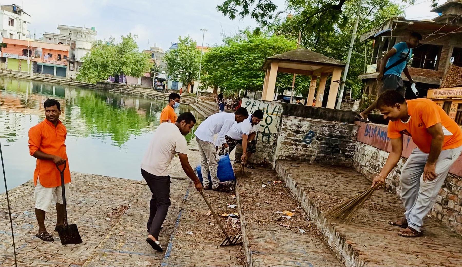 गङ्गासागर घाट सरसफाइ गरिँदै