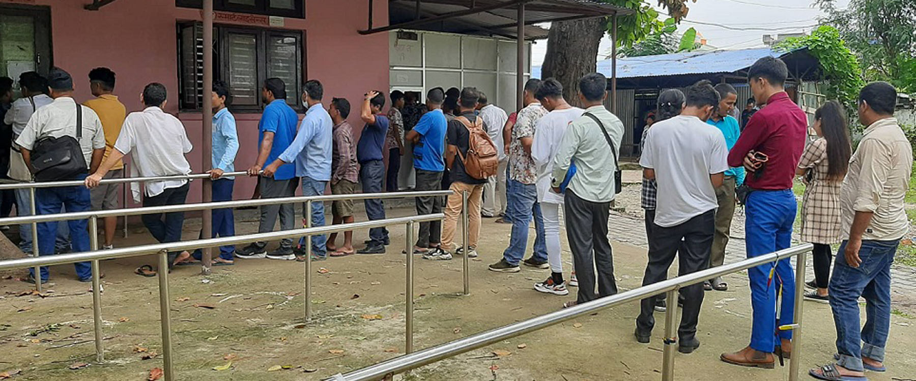 यातायात व्यवस्था कार्यालयमा सेवाग्राही